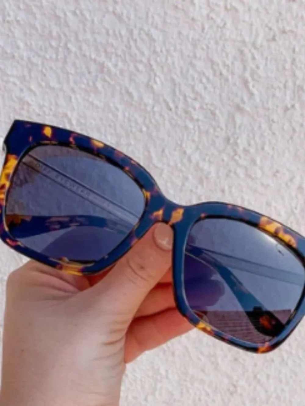 DIFF EYEWEAR BELLA TO-GR187 54-19-145 Tortoise Gold Polarized Sunglasses
